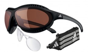 The adidas elevation climacool is aggressively wrapped with a 10-base lens curvature, providing superior peripheral vision and protection.
